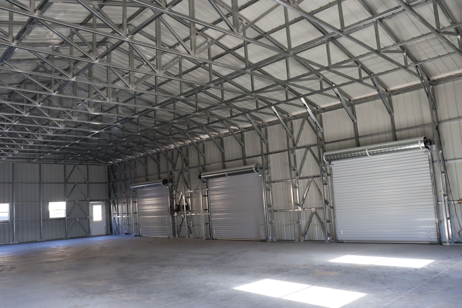 A&A Engineering - Large Building with additional engineering to account for industrial ceiling mounted fans added at a later date image 3