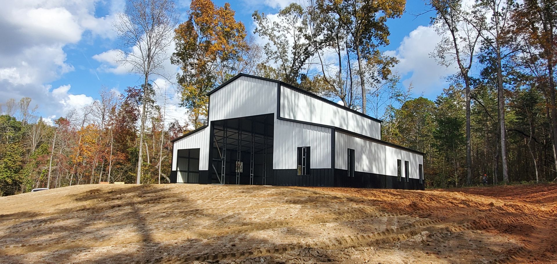A&A Engineering - Red Barn with an L-shaped porch image 2