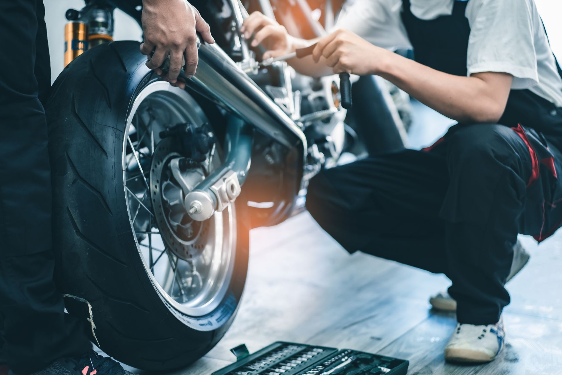 Intervento di riparazione moto