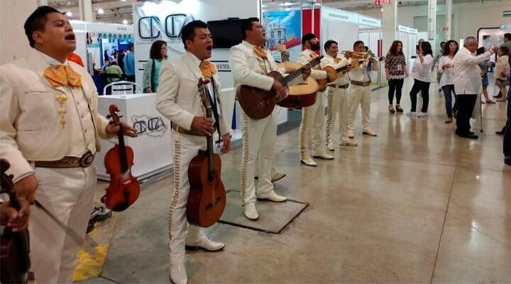 MARIACHI ÁGUILA - serenatas