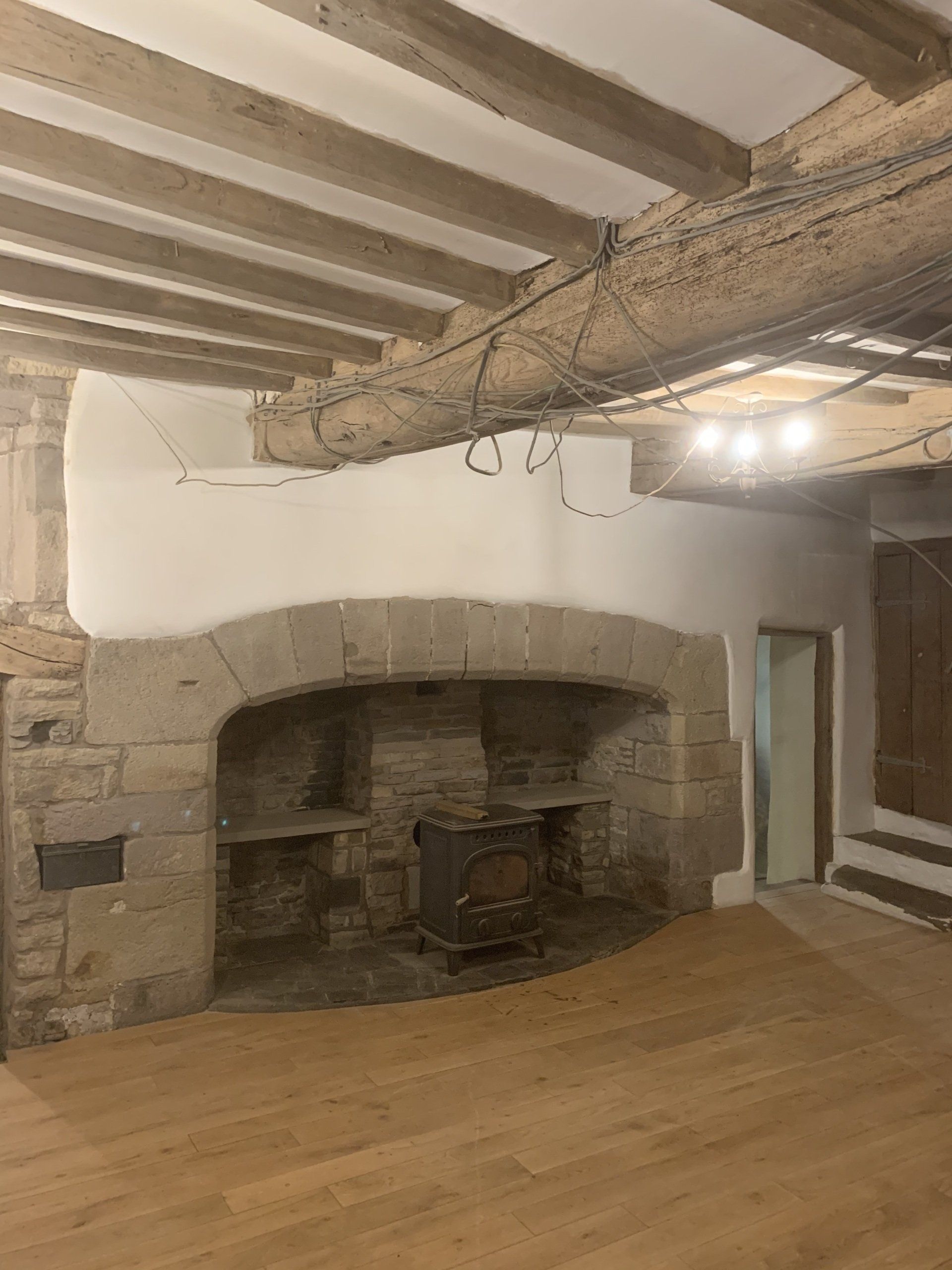 Micro blasting by Protinus beams - fireplace restoration