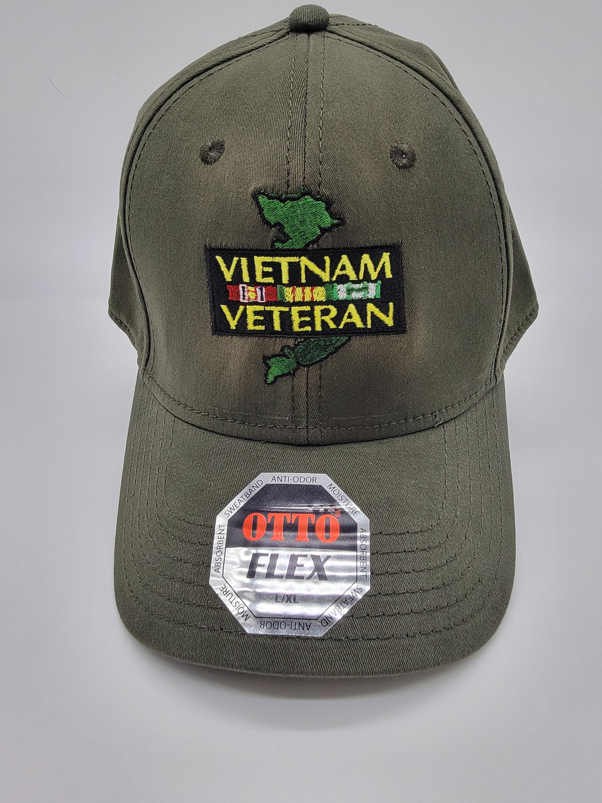 A baseball cap that says vietnam veteran on it