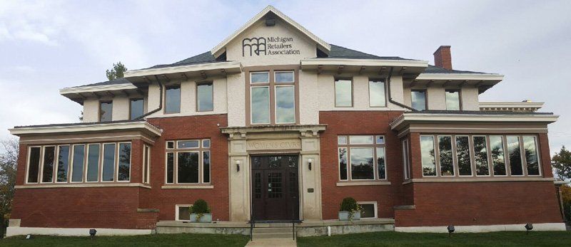 MI Retailers Building — Grand Ledge, MI — TL Hart