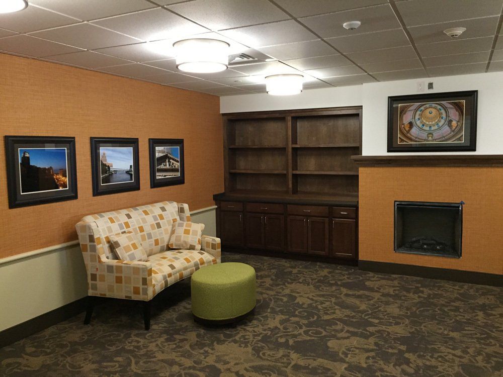 Regency of Lansing Library — Grand Ledge, MI — TL Hart