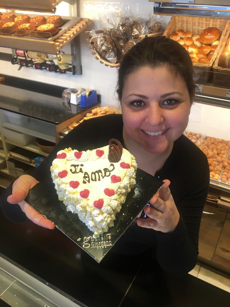 torta di san valentino con panna