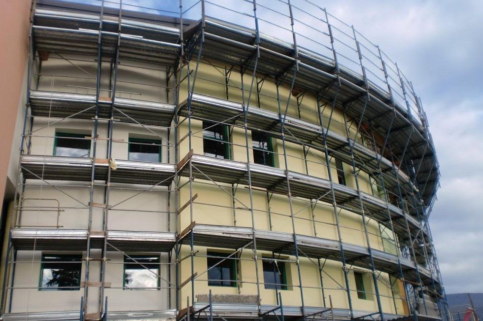 ponteggio per ristrutturazione edile