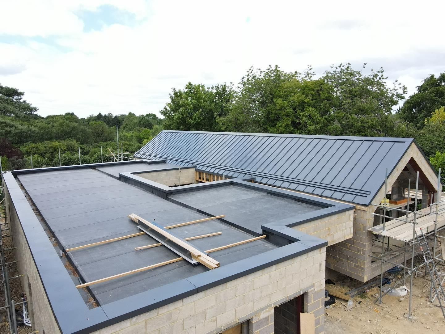 Industrial new roof and flat roof