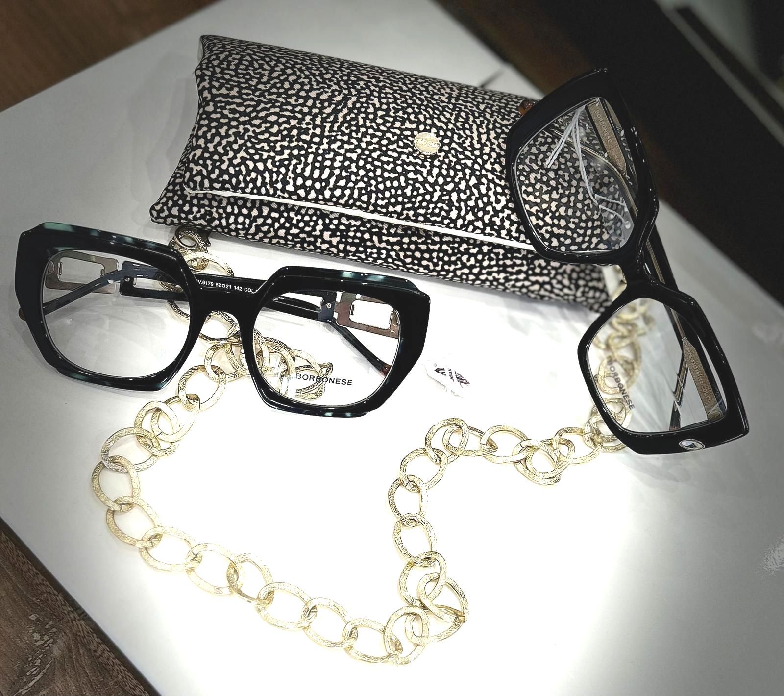 occhiali da vista moderni