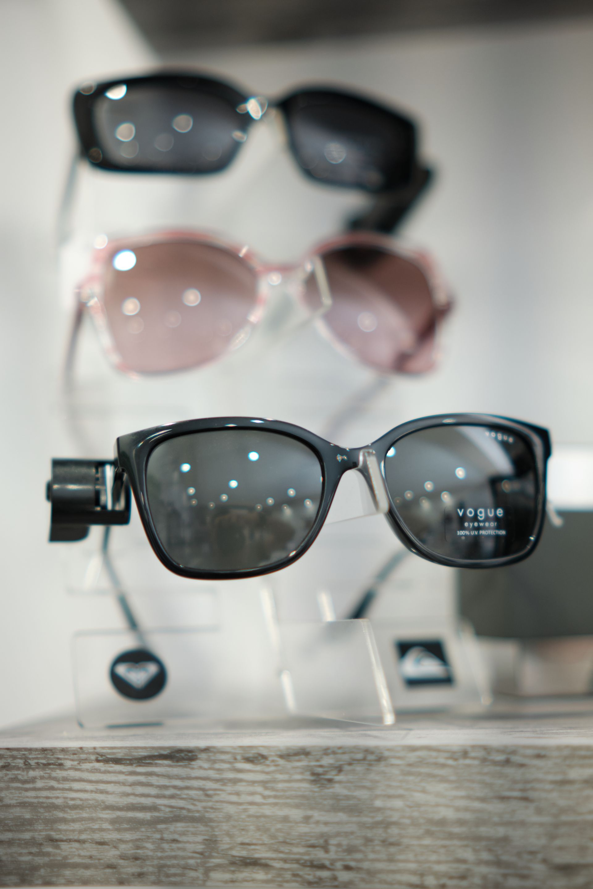 vasta scela di occhiali da sole