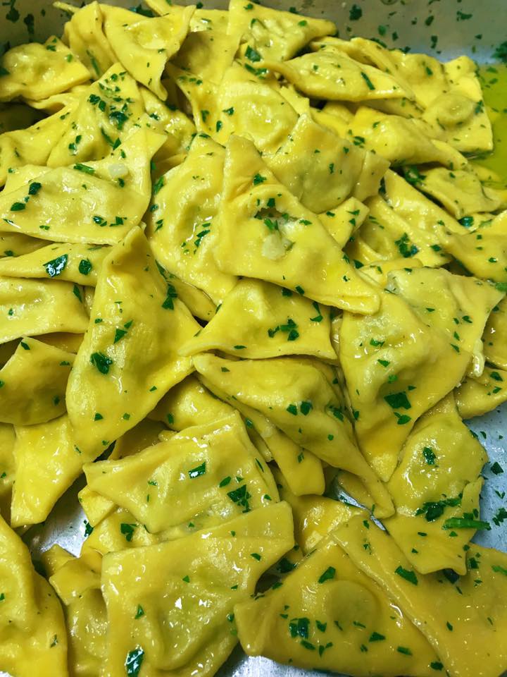 cappelletti fatti a mano