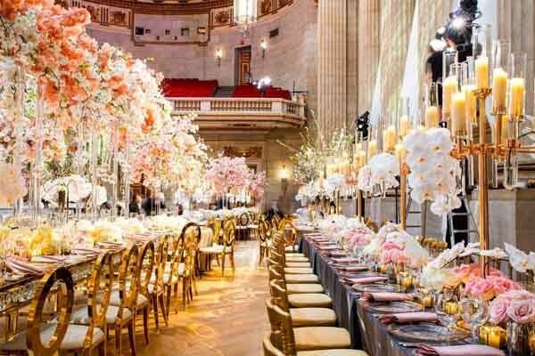 luxurious centerpieces at wedding