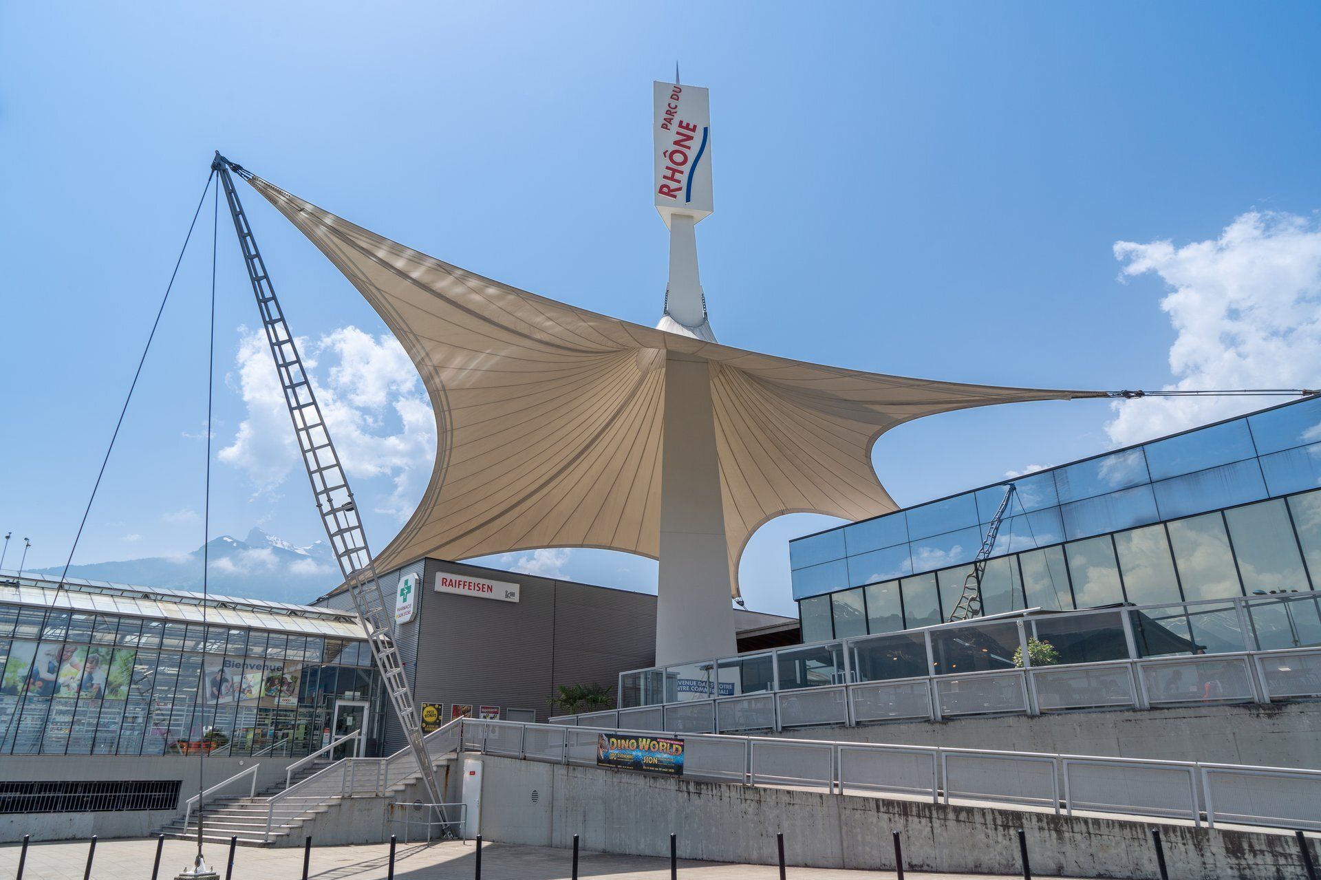 devanture Parc du Rhône