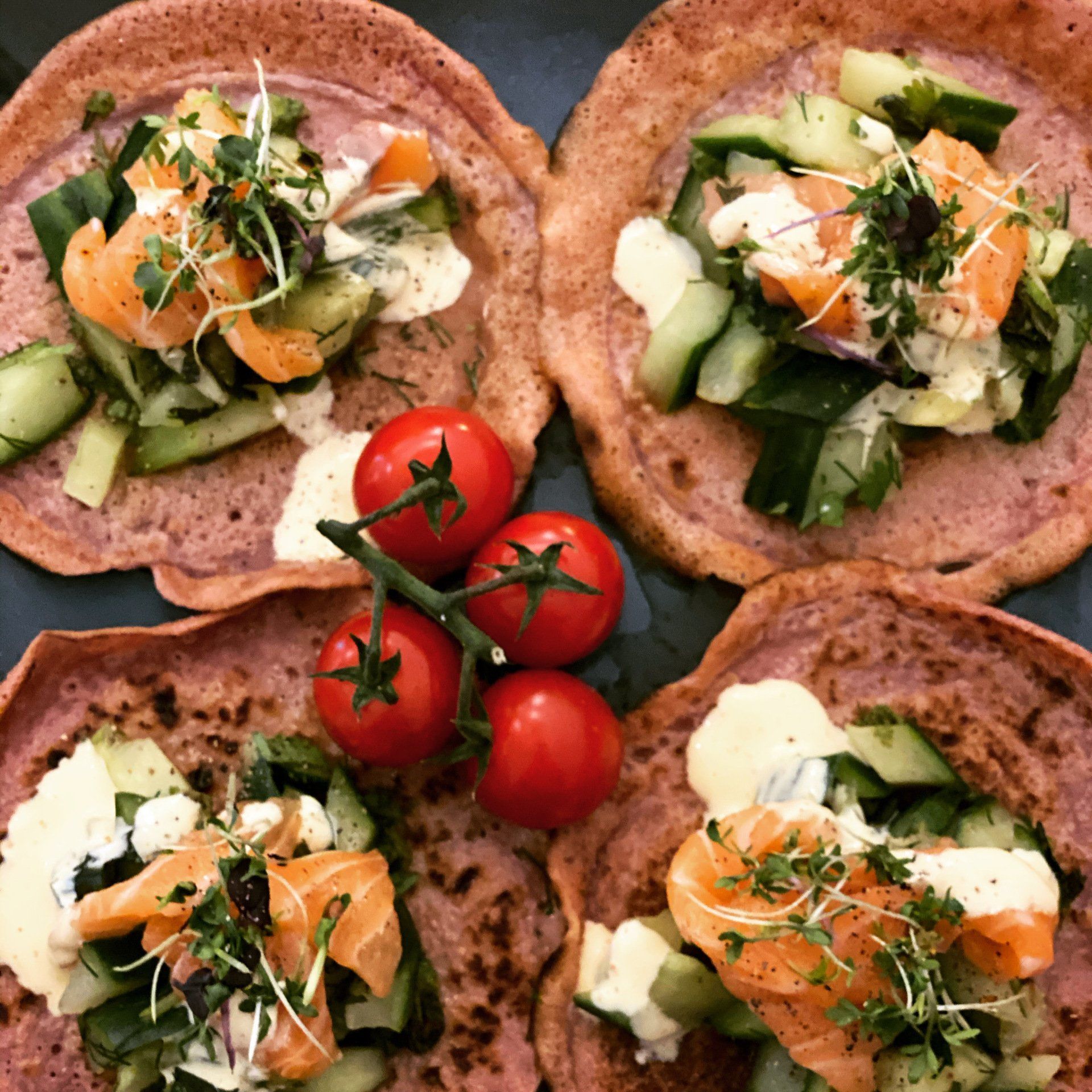 Catering Ausschnitte, die das Catering und Speisen zeigen, die außergewöhnlich toll aussehen und bestimmt auch so schmecken