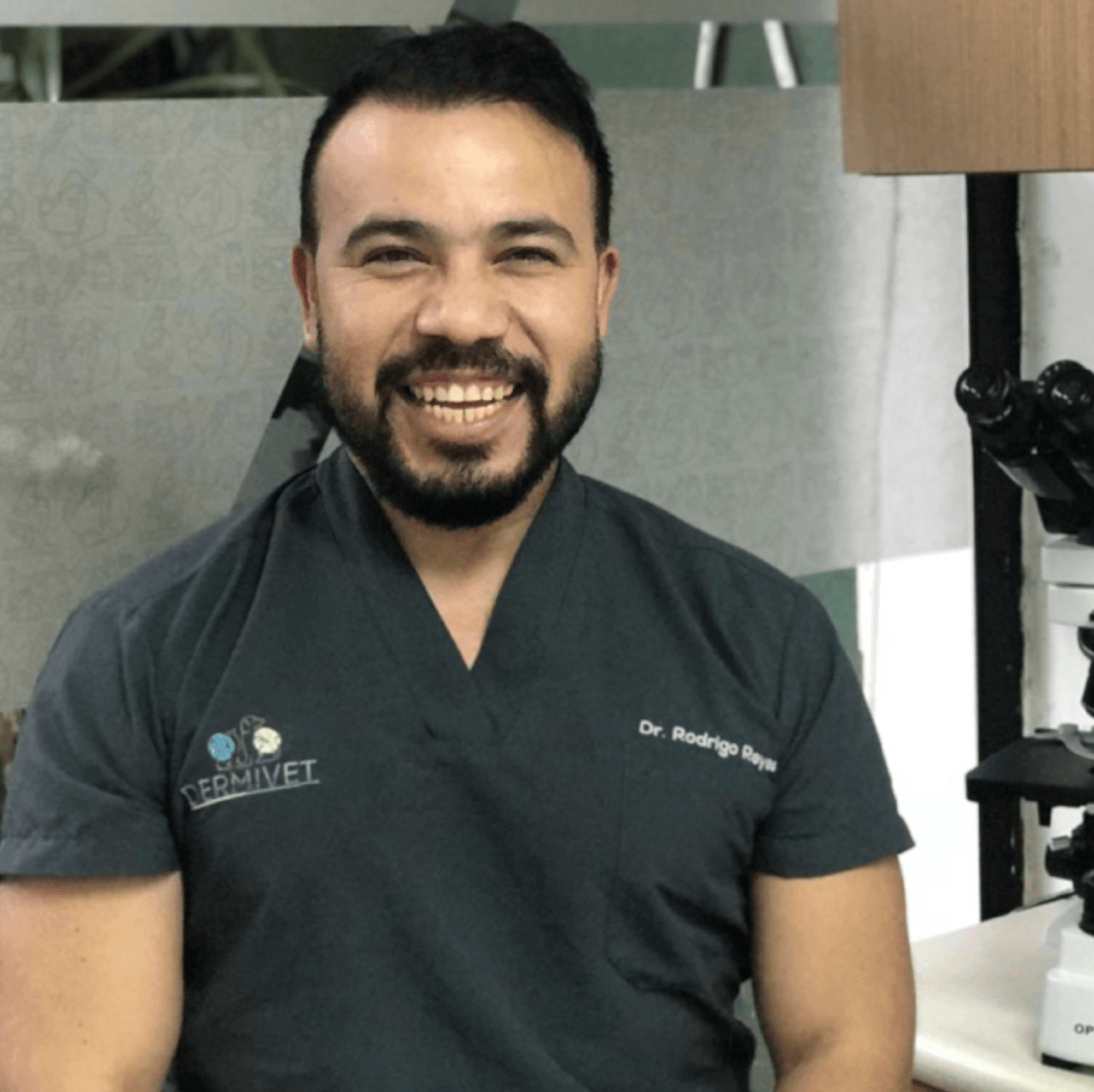 Dr. Rodrigo Reyes
