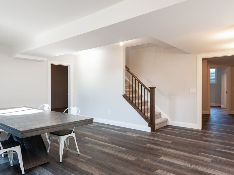 Rail - Metal Spindles