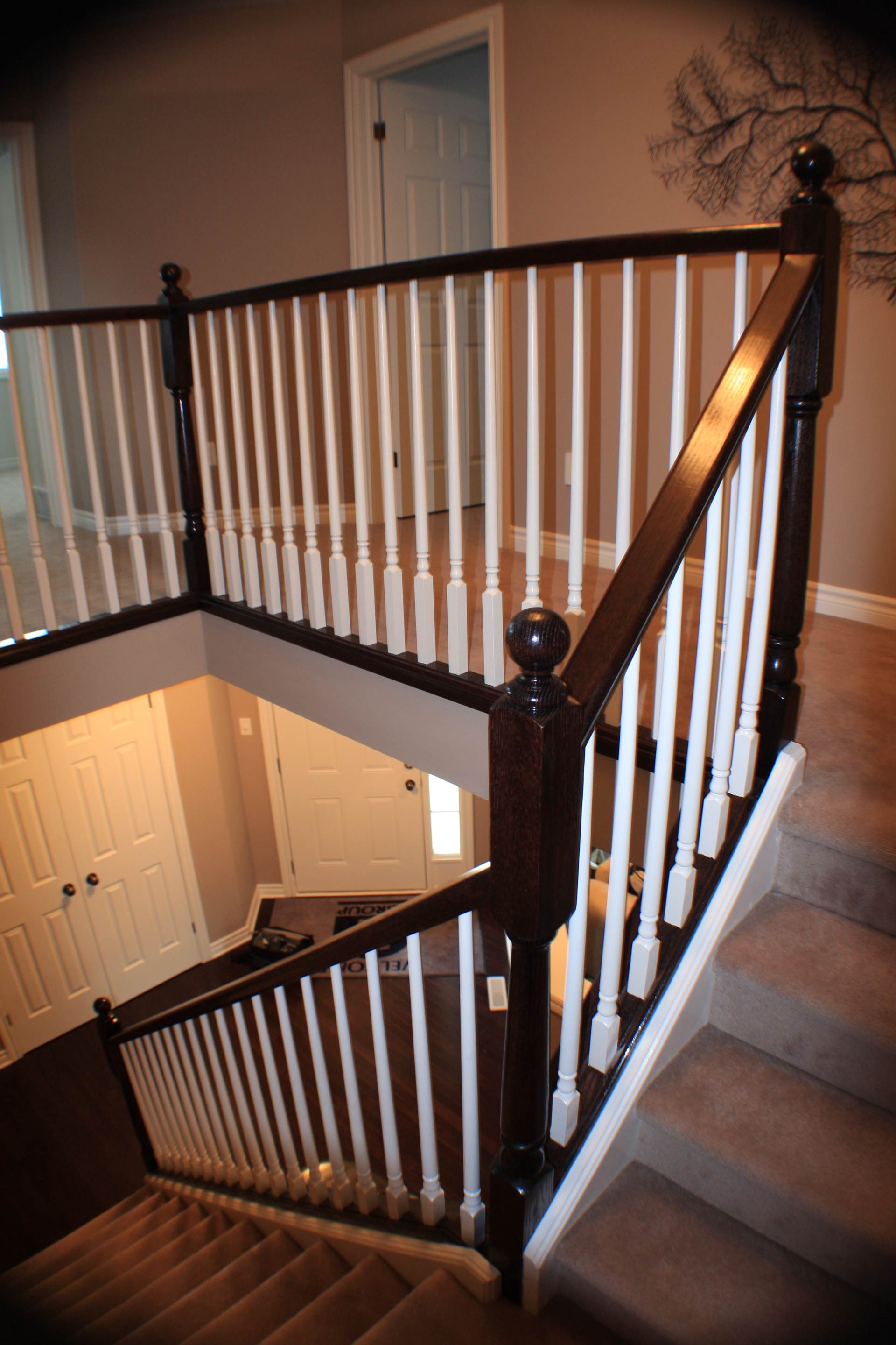 Rail - Wood Spindles