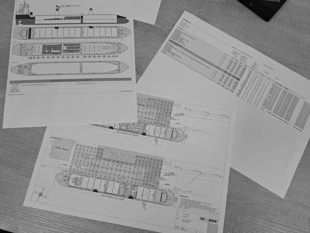 technical drawings of marine cargo P&i case
