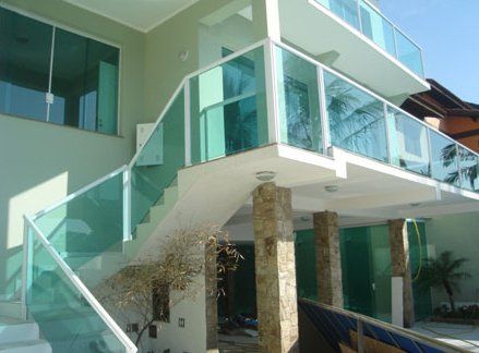 Sacadas, Escadas e Janelas Envidraçadas | Vidraçaria Casa Verde