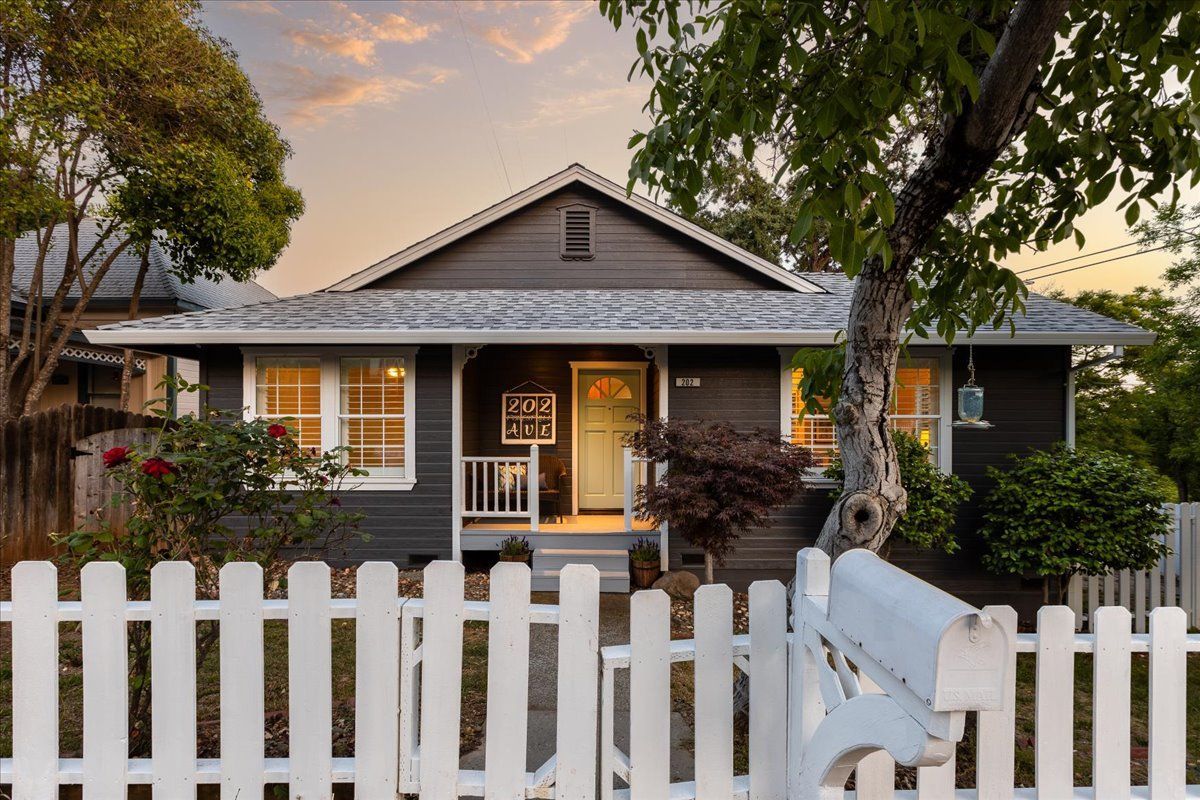 202 Foresthill Ave, Auburn, CA