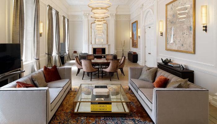 Dyfed Richards, Prince of Qatar's Residence with Bespoke Coloured Oil