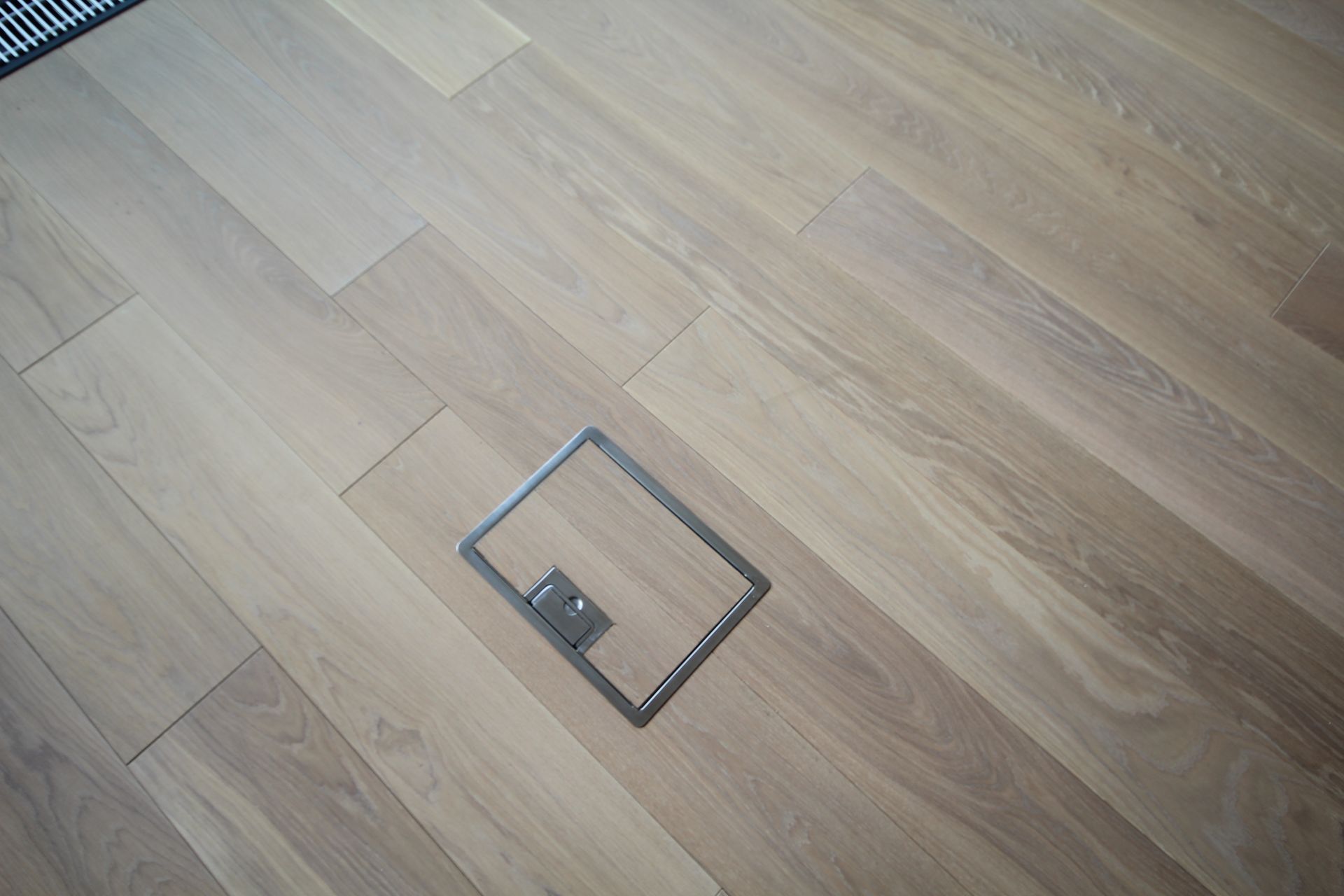 Prime Grade Oak with Light White Oil flooring at residence in Charlotte Street, London