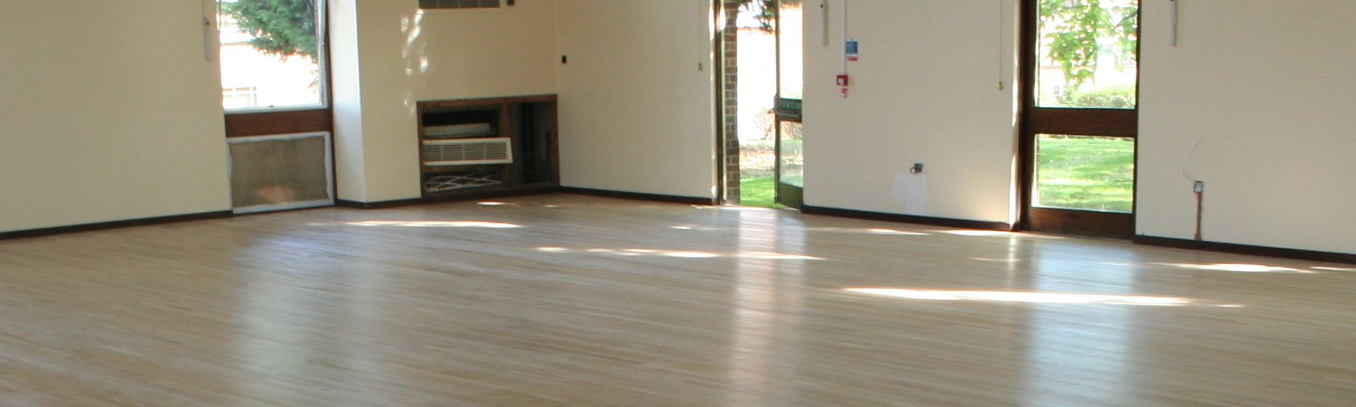 Welwyn Civic Hall fitted with Prime Grade Solid Oak