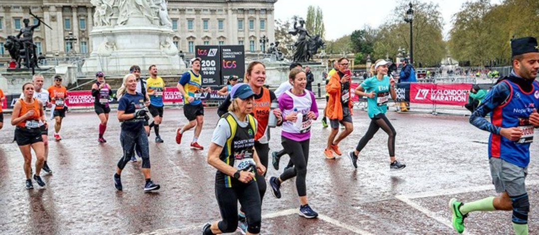 Sarah Hawks running in the London Marathon for Elevate Foundation