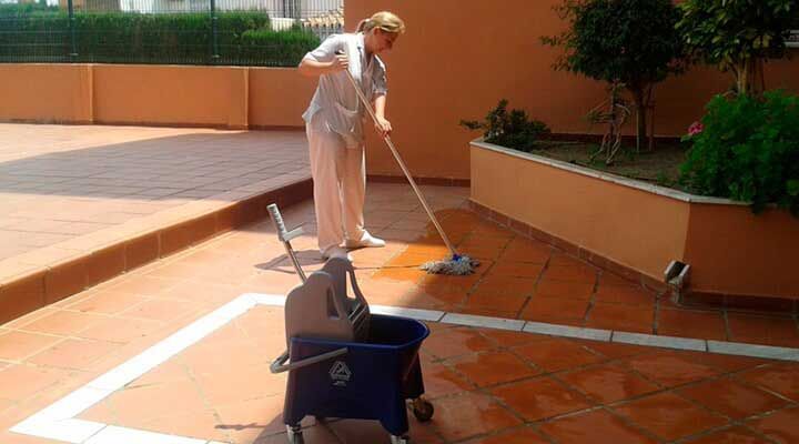 SERVICIOS Y MANTENIMIENTO SERVLIMP - Mantenimiento de oficinas y otros espacios