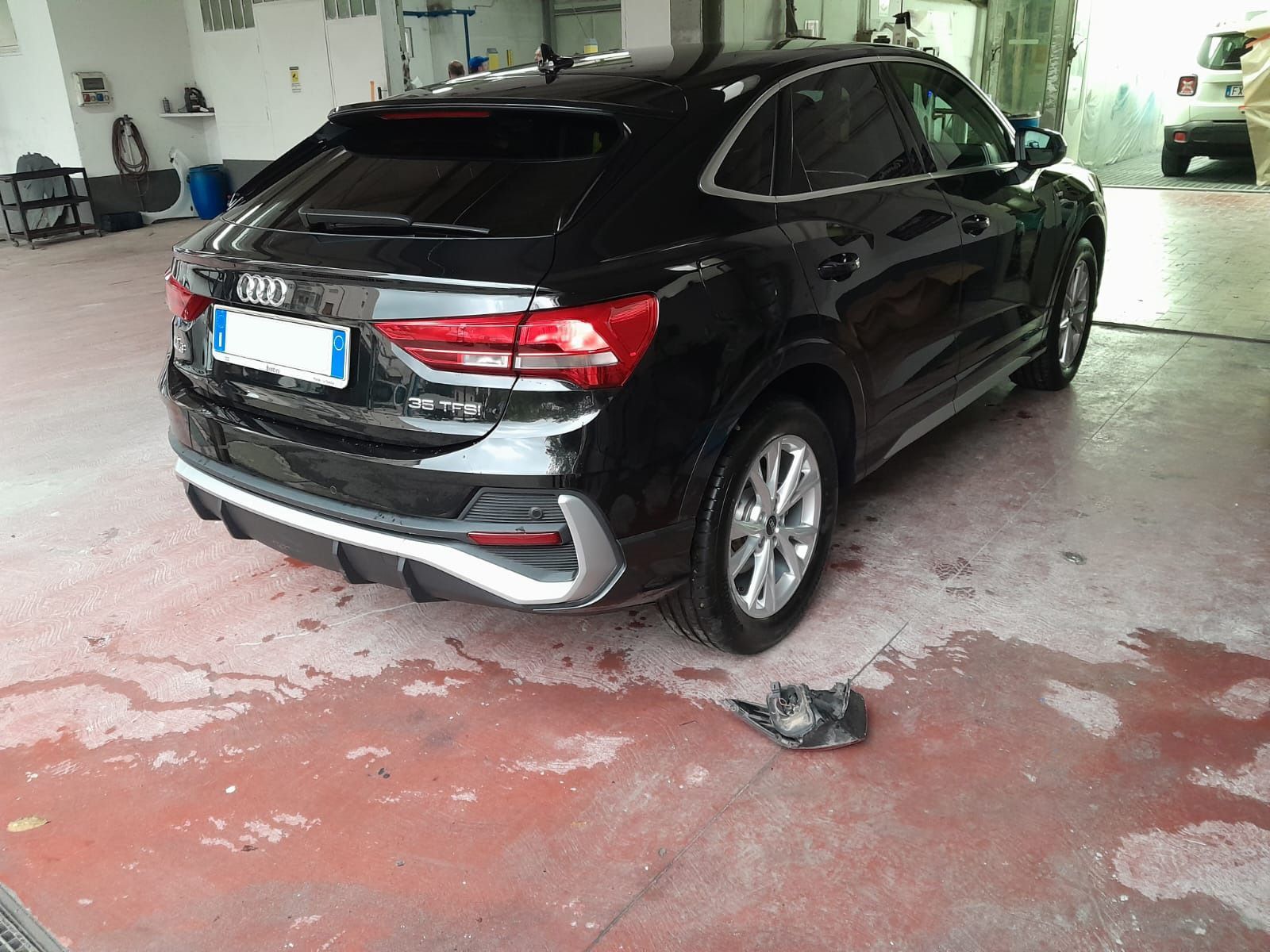 Lavoro carrozzewria Audi dettaglio