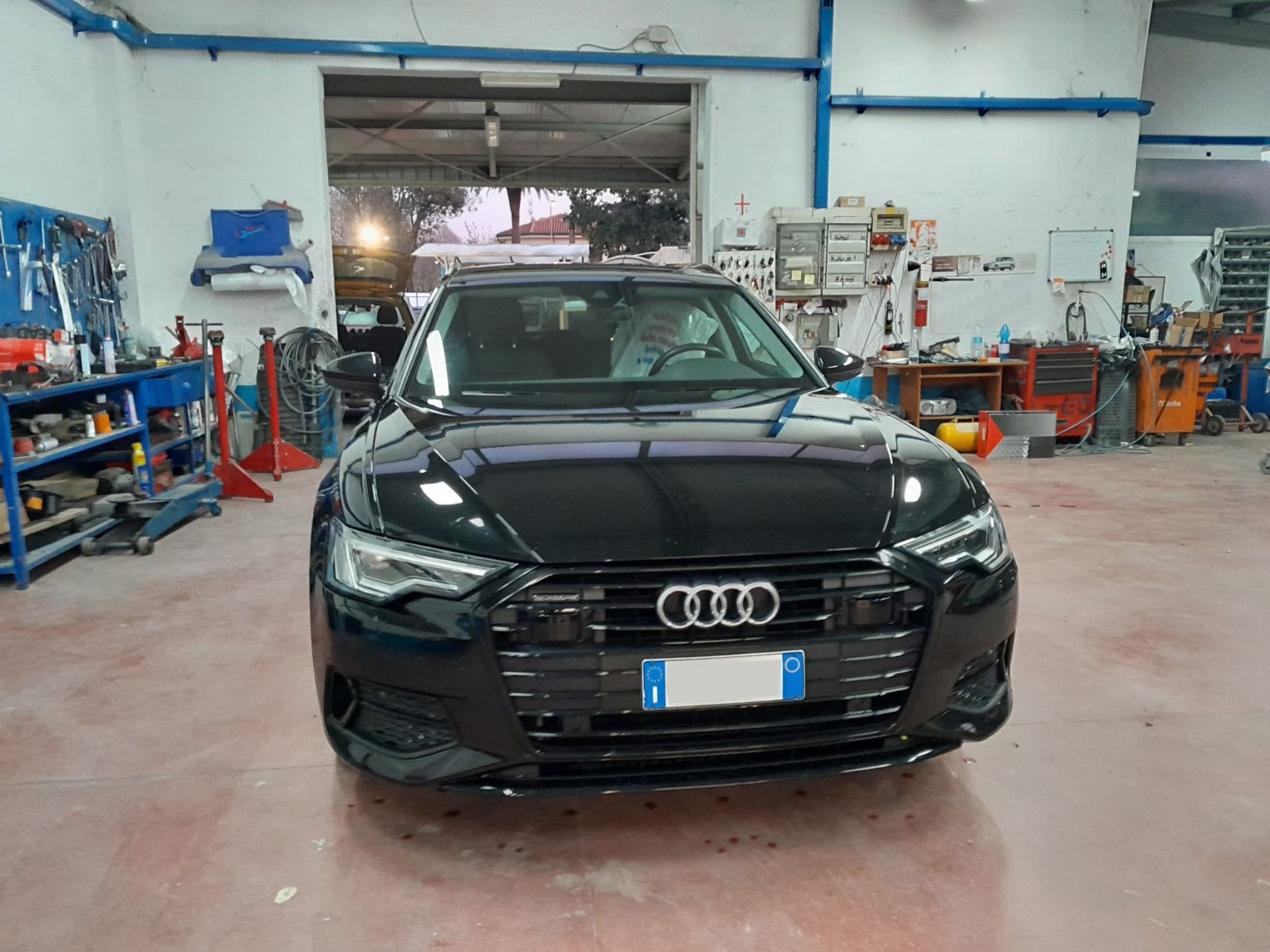 Lavoro carrozzewria Audi