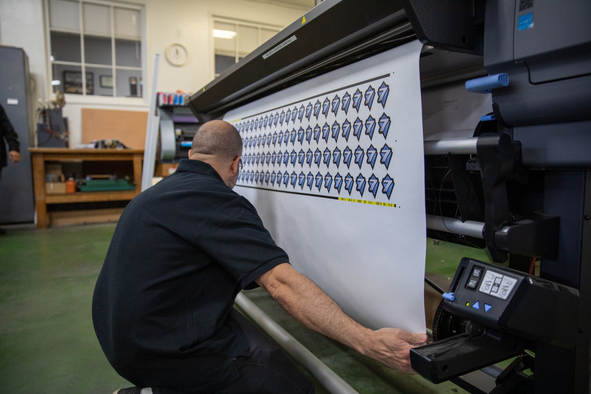 High-quality graphic artist for hire