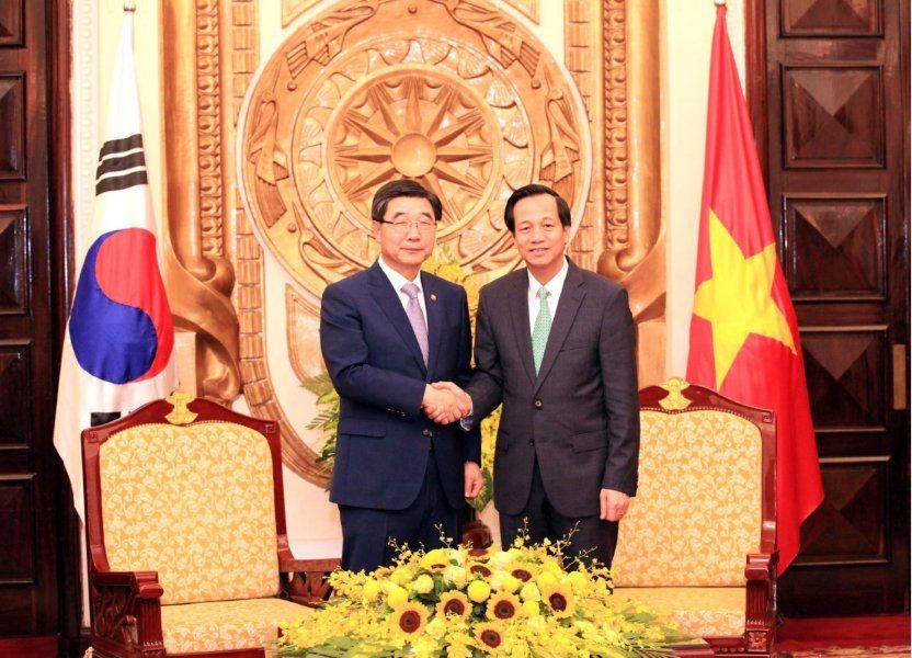 Lễ kí kết giữa hai bộ trưởng Việt Nam và Hàn Quốc về vấn đề lao động và việc làm