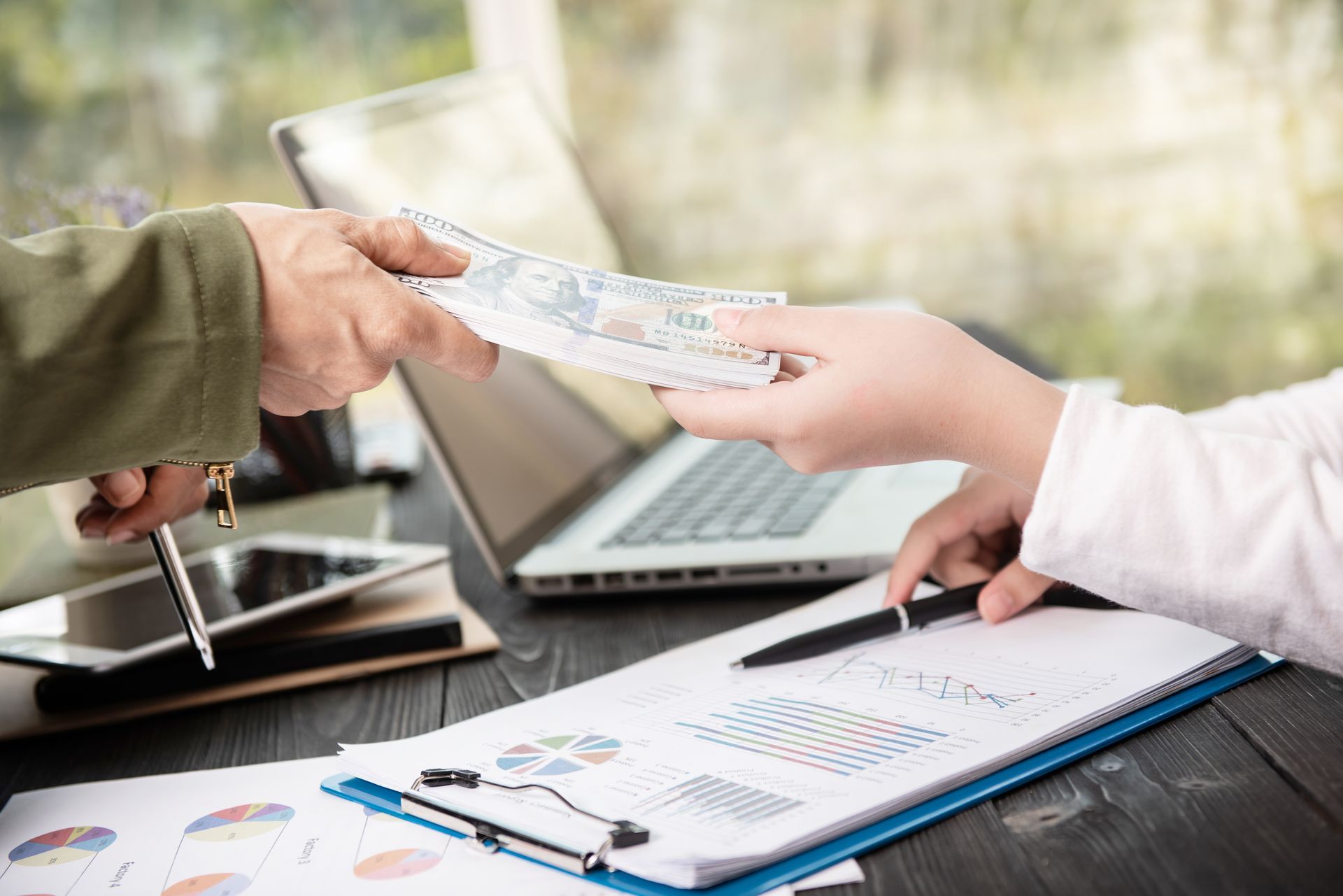 Mức lương ngành phân tích dữ liệu