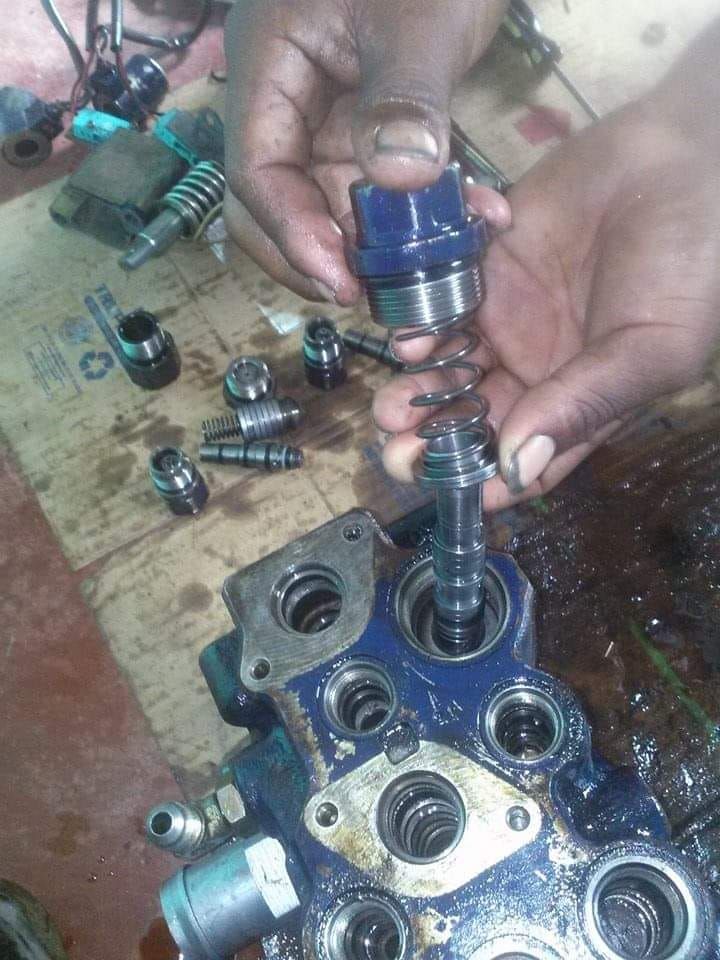 Representaciones Forklift Hns S.A.C.