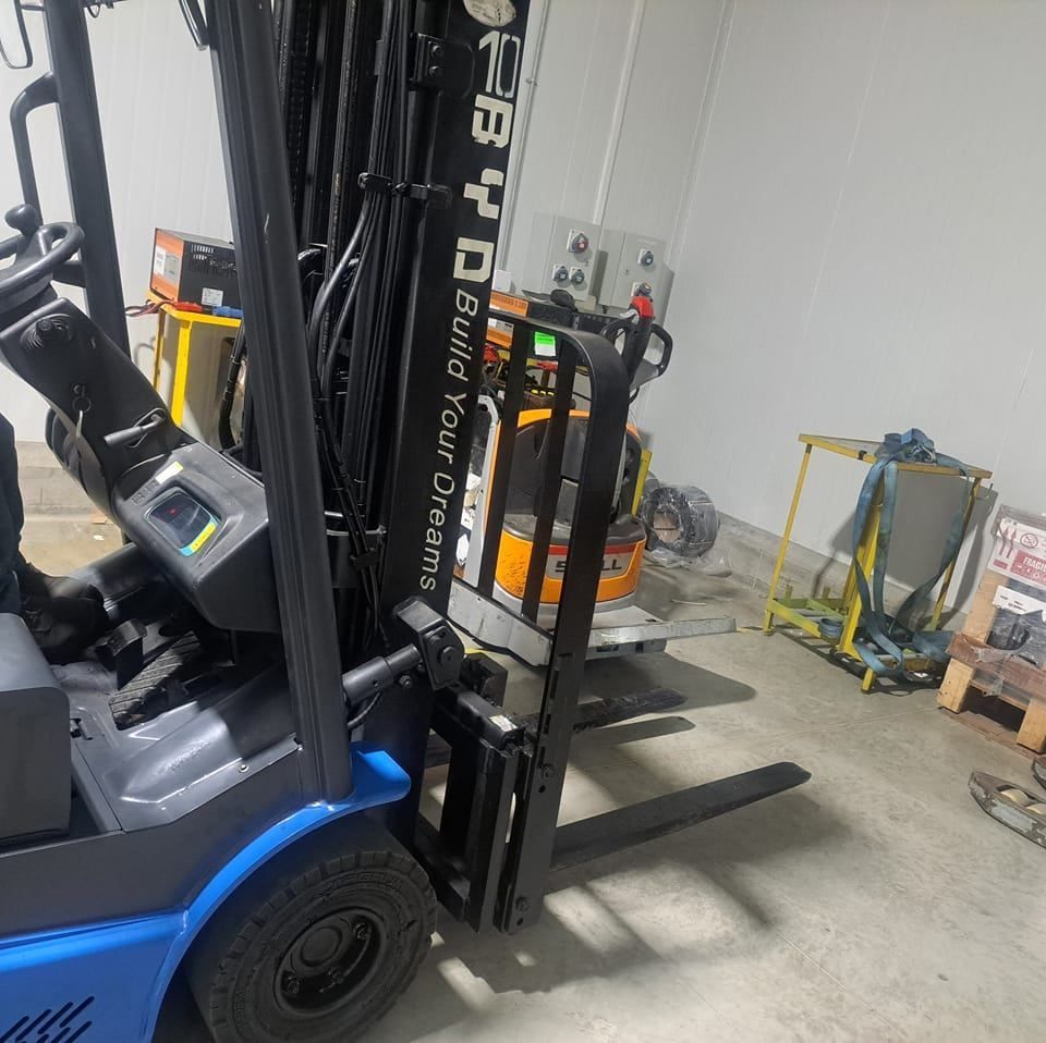 Representaciones Forklift Hns S.A.C.