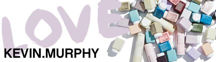 Das Logo von Kevin Murphy ist von einem Haufen Süßigkeiten umgeben.