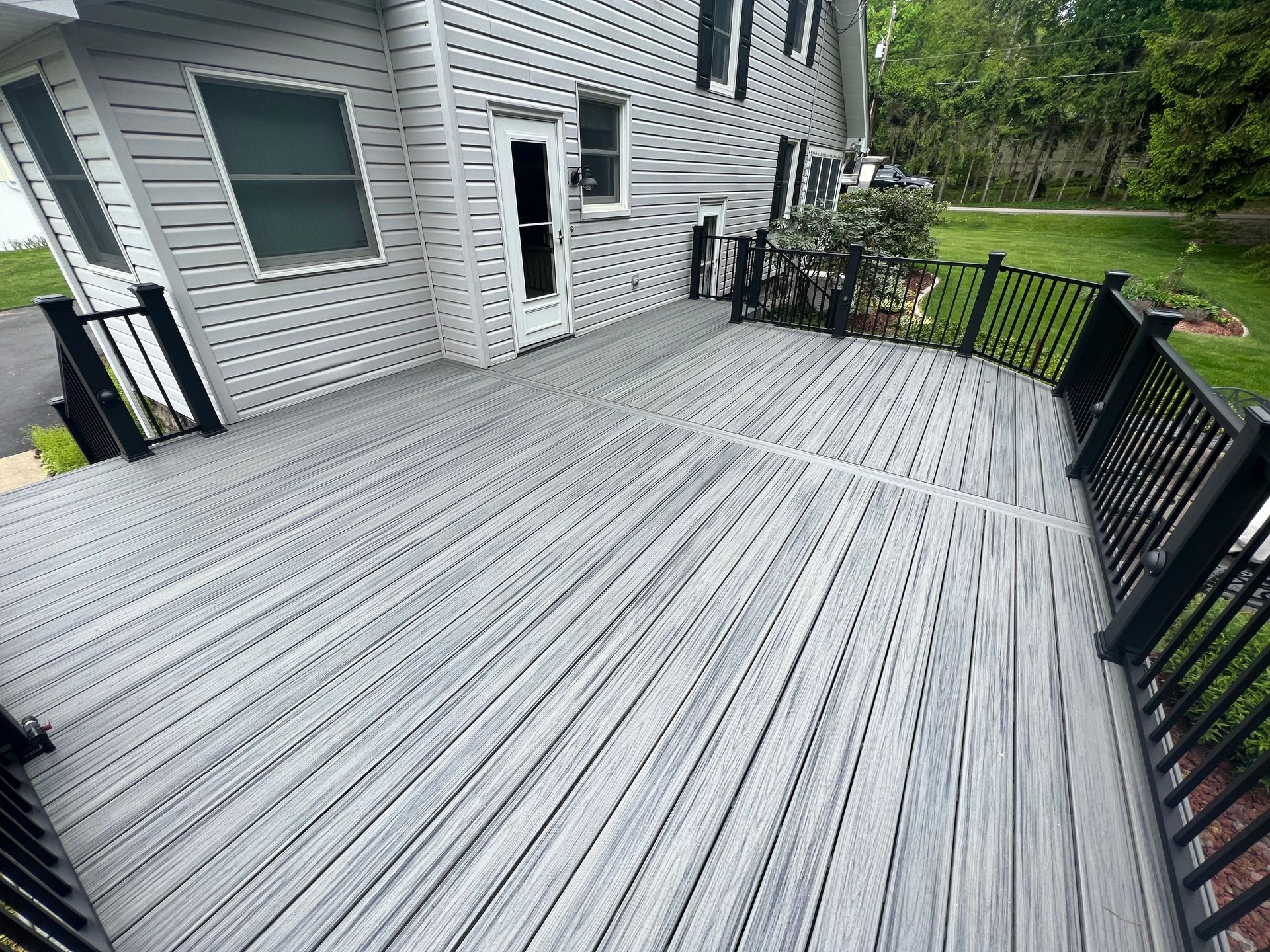 Deck Remodeling - Composite & Wood Decks