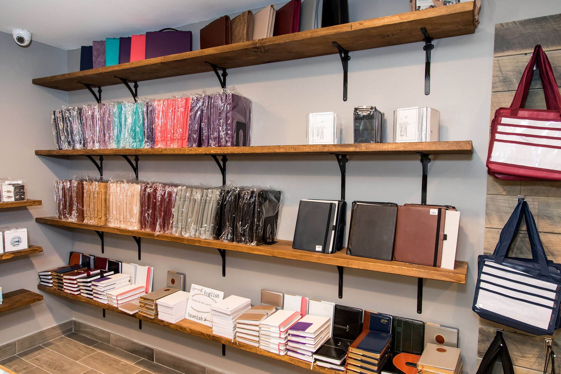 Harvest Inn gift shop