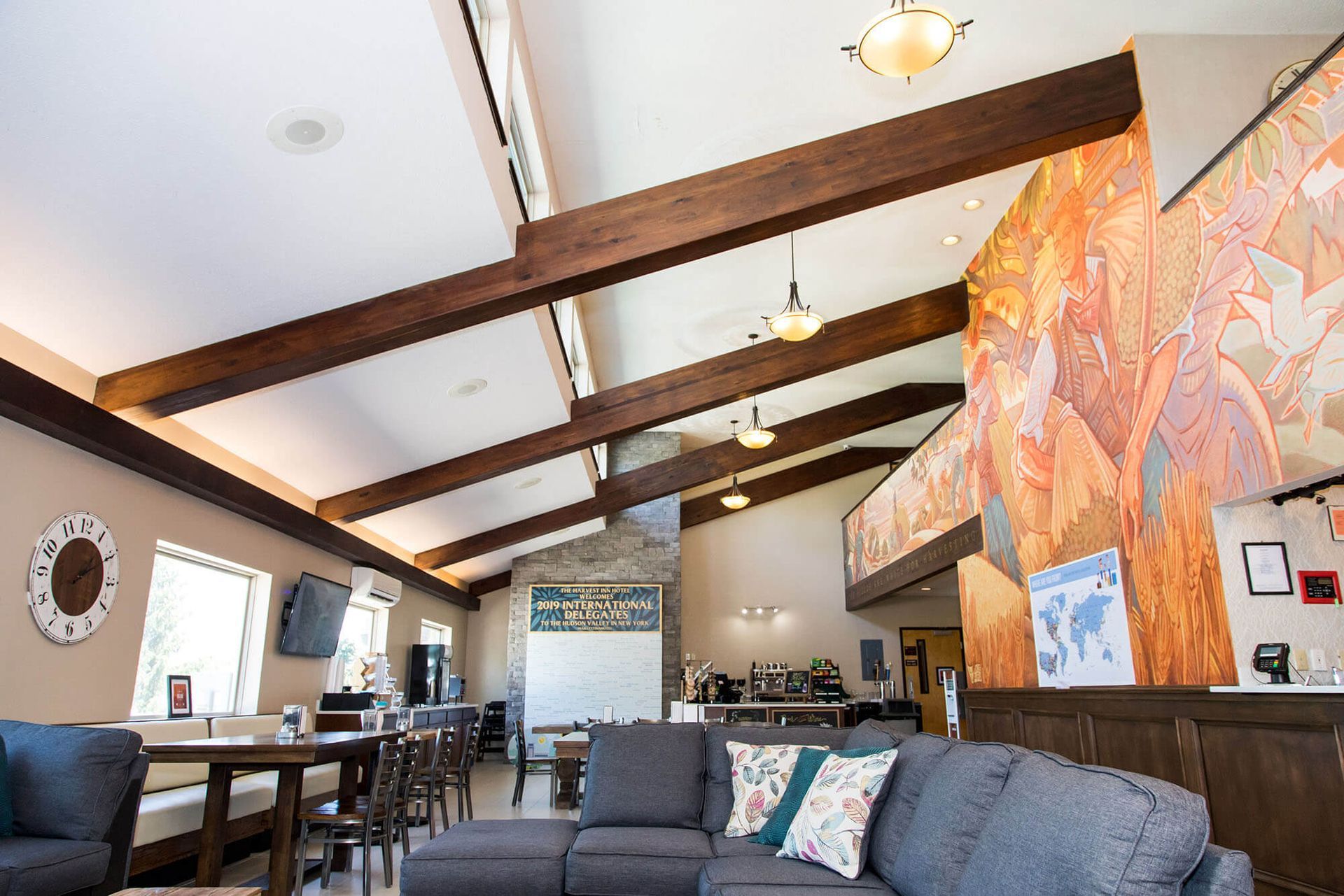 Harvest Inn lobby