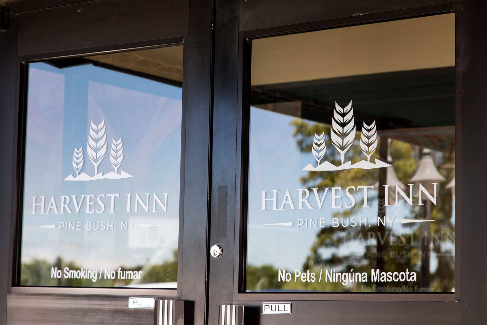 Harvest Inn entrance