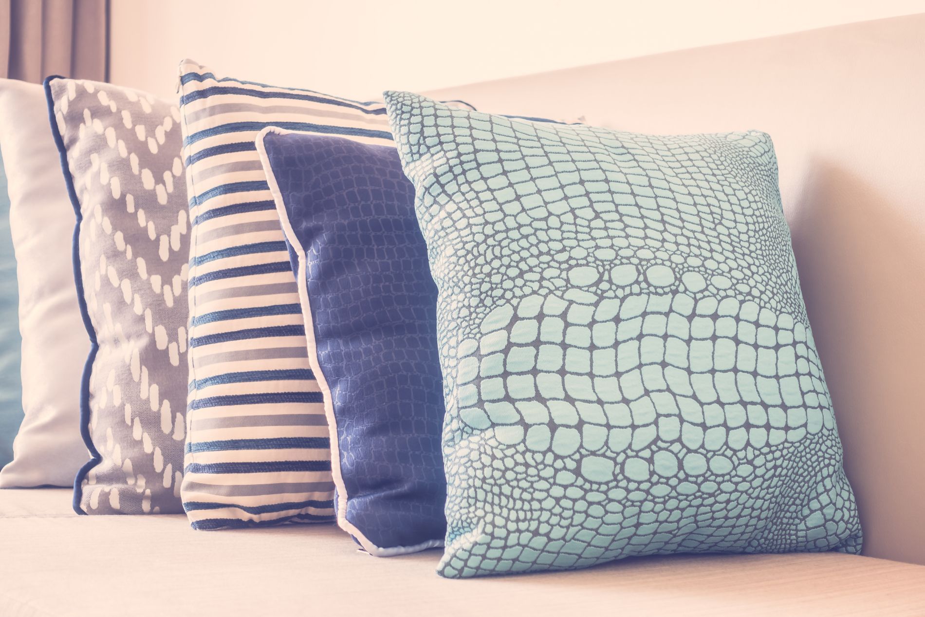 rivestimenti cuscini di Alessio e i suoi divani a Milano