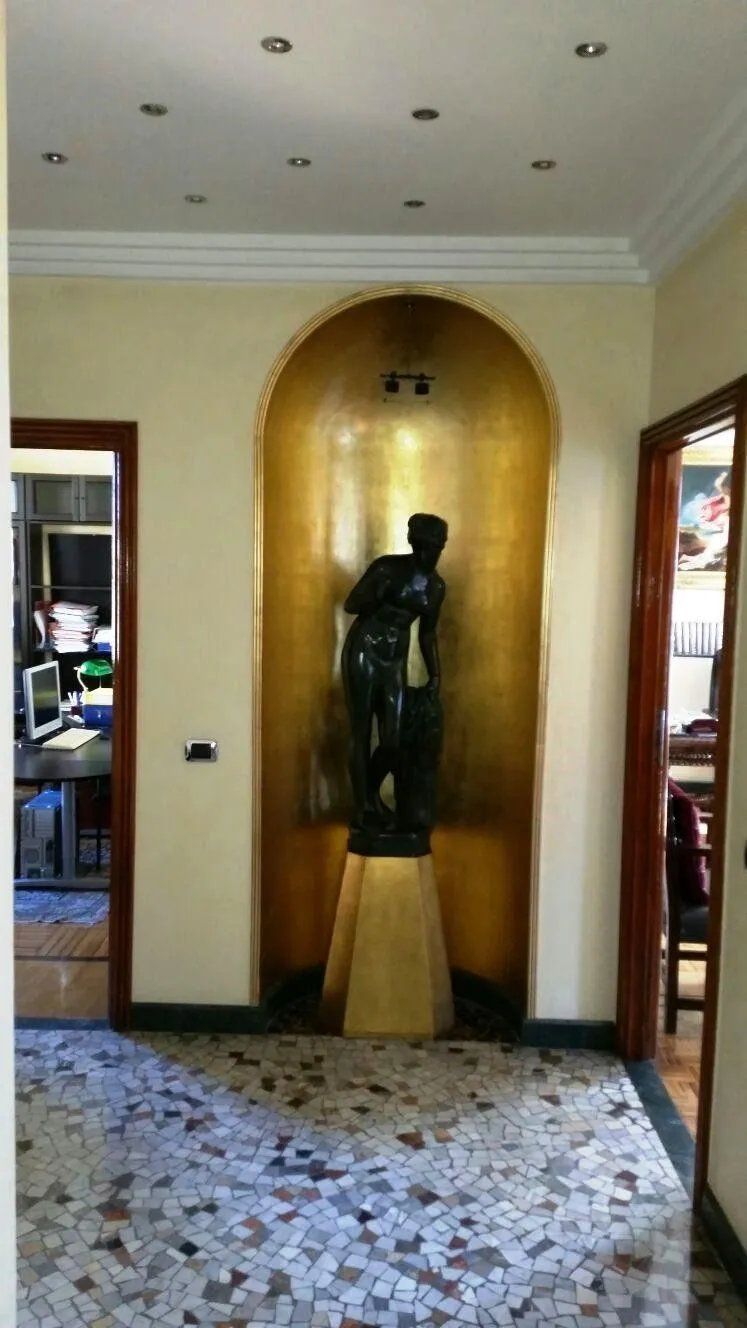 Statua studio legale a Milano