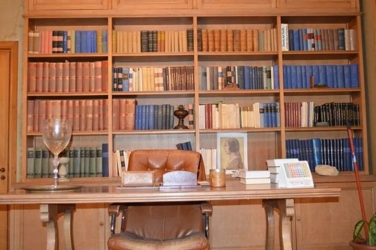 Scrivania Studio Caltanissetta