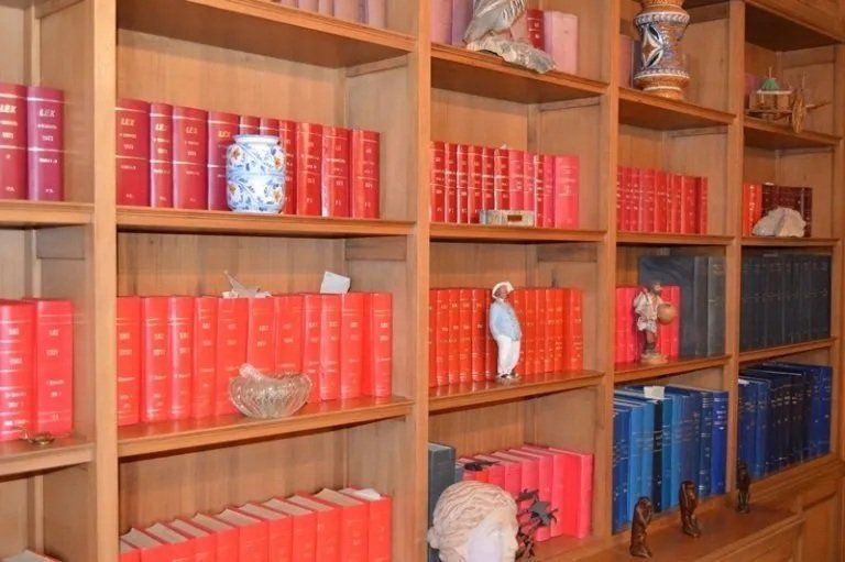 Scaffali Studio Caltanissetta