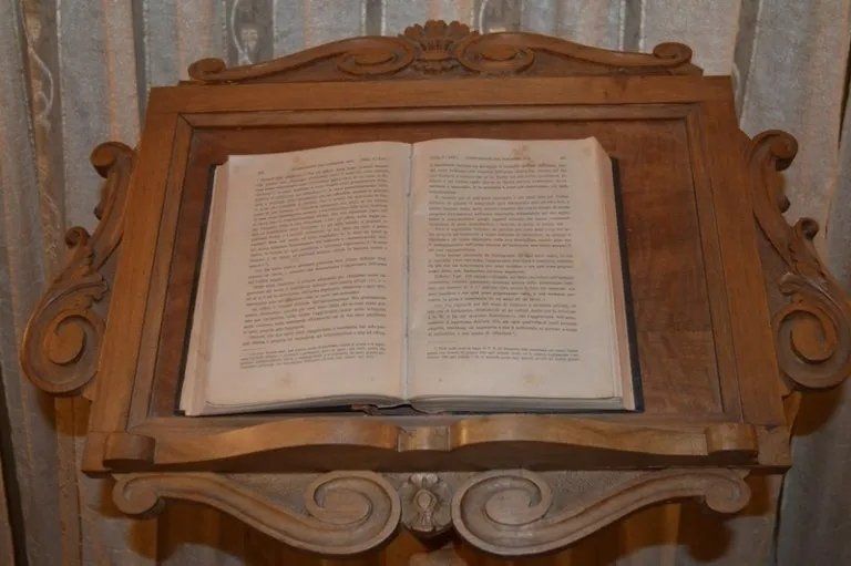 Volume antico studio legale Caltanissetta