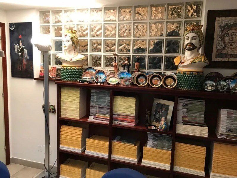 Scaffali studio legale Valguarnera