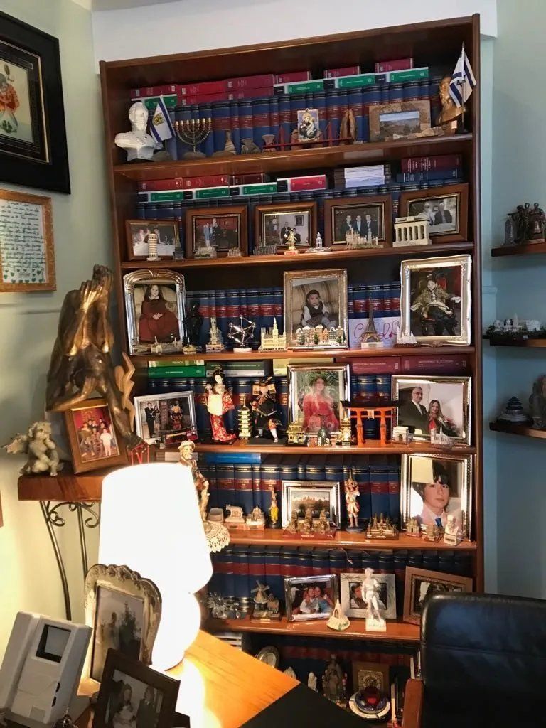 Mobile in legno studio legale Valguarnera