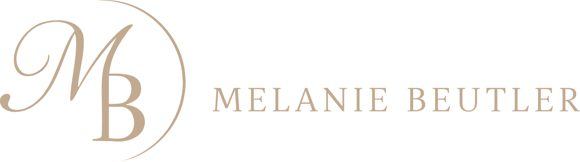 Auf weißem Hintergrund ist ein Logo von Melanie Beutler zu sehen.