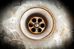 Dirty SinkSnowy House — Lisle, IL – Jim Dhamer Plumbing and Sewer, Inc.