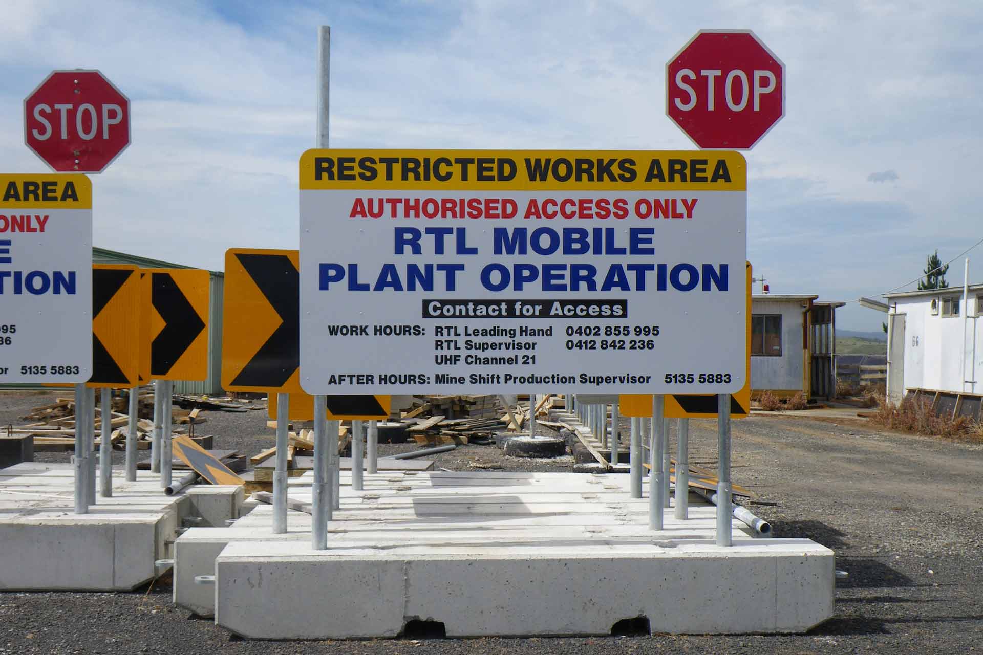 Safety & Construction Signs 4